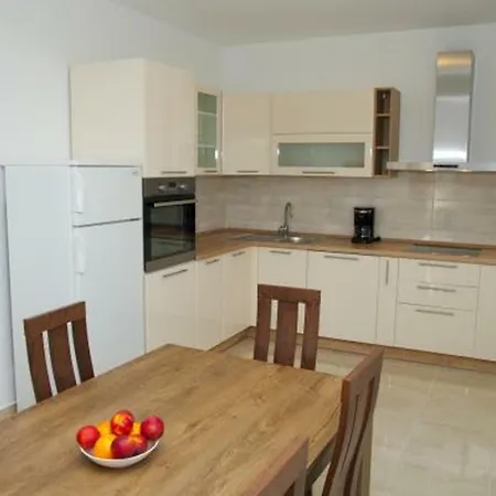 Сasa de vacaciones Holiday House With Pool For 8 People *